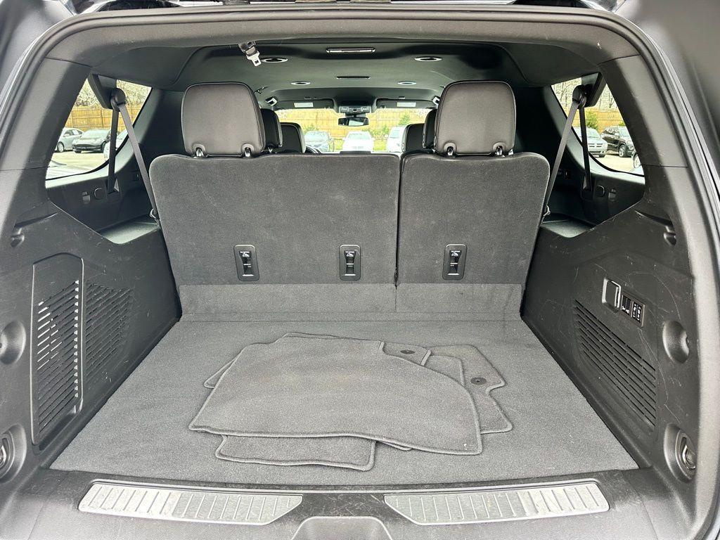 used 2023 Chevrolet Suburban car, priced at $51,886