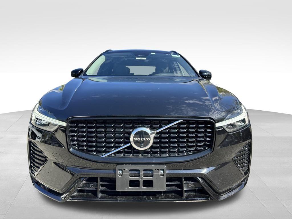 used 2025 Volvo XC60 car, priced at $36,498