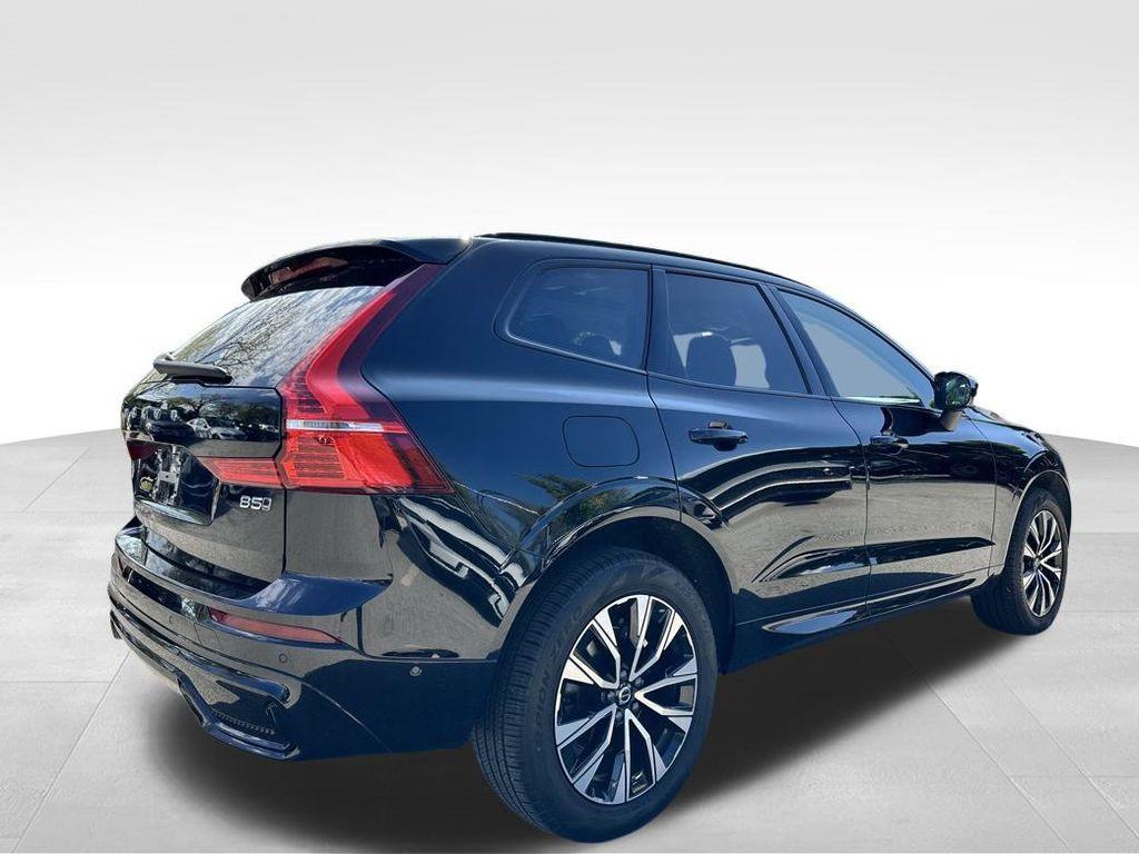 used 2025 Volvo XC60 car, priced at $36,498