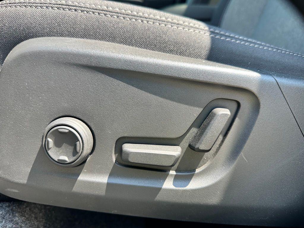 used 2025 Volvo XC40 car, priced at $31,742