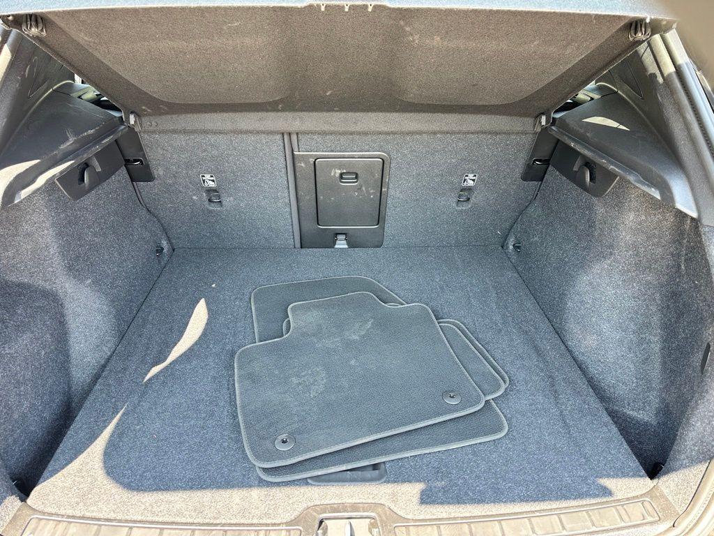 used 2025 Volvo XC40 car, priced at $31,742