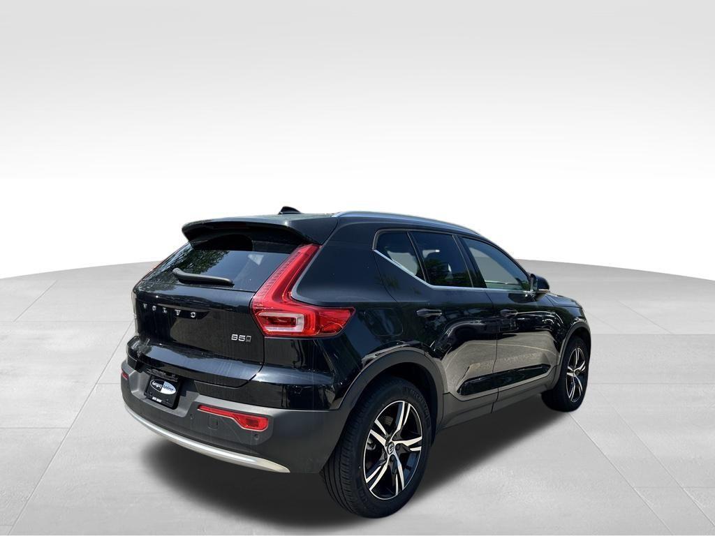 used 2025 Volvo XC40 car, priced at $31,742