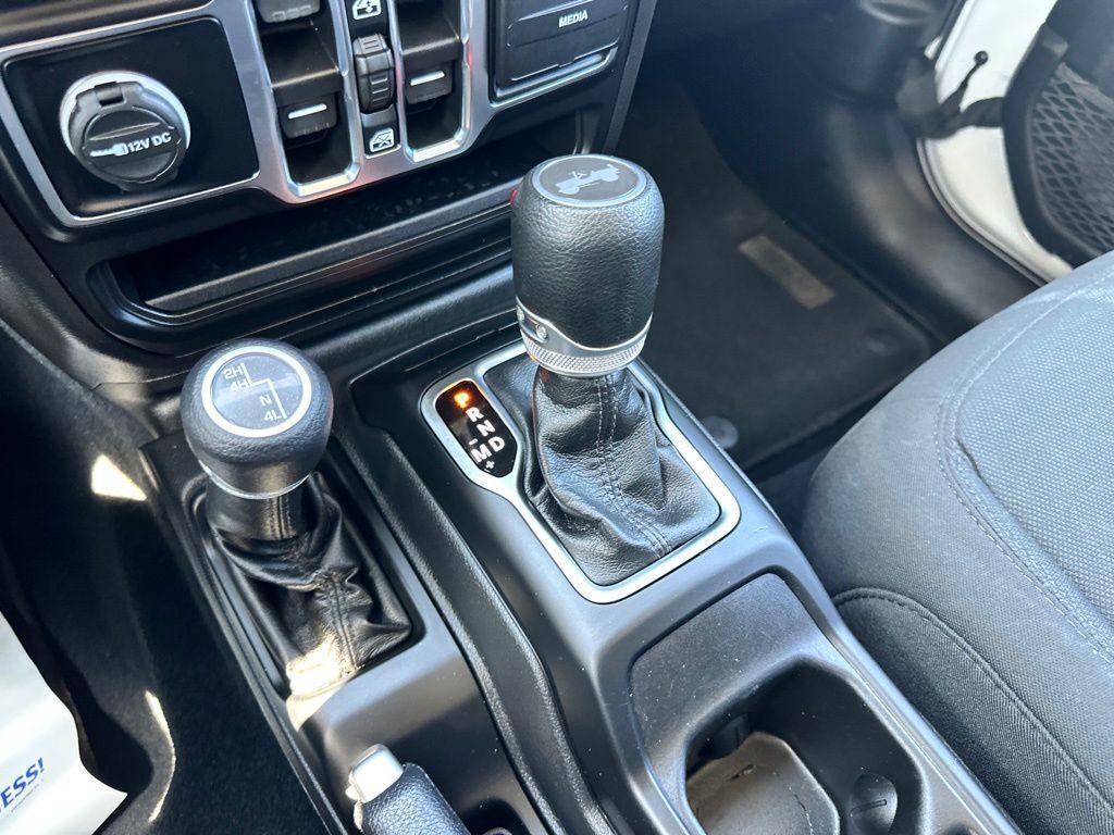 used 2021 Jeep Wrangler Unlimited car, priced at $32,998