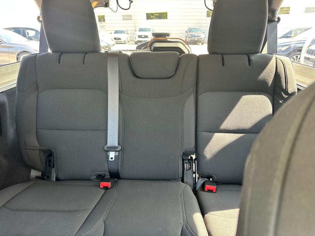used 2021 Jeep Wrangler Unlimited car, priced at $32,998