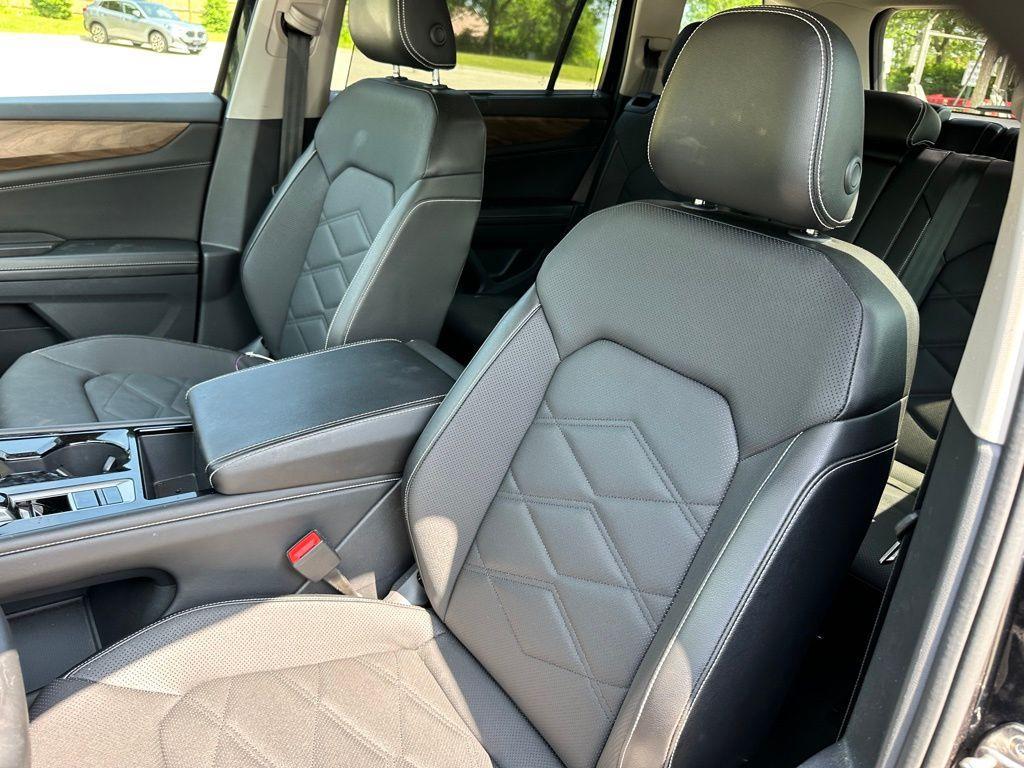 used 2024 Volkswagen Atlas car, priced at $31,980