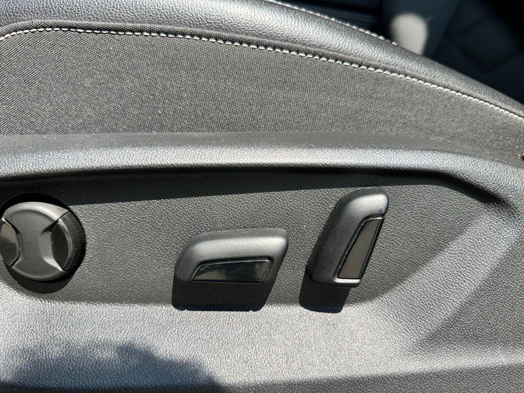 used 2024 Volkswagen Atlas car, priced at $31,980