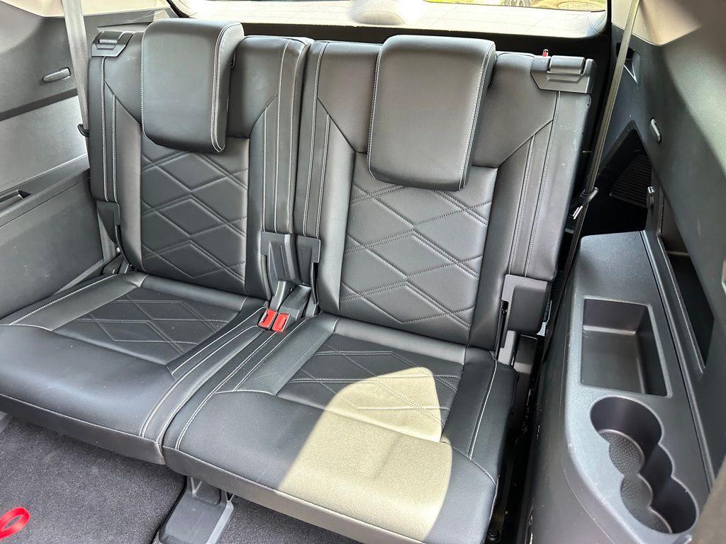 used 2024 Volkswagen Atlas car, priced at $31,980