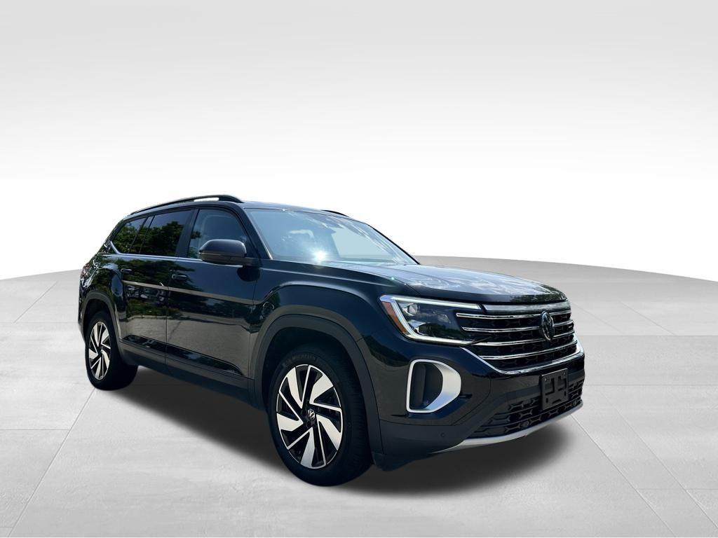 used 2024 Volkswagen Atlas car, priced at $31,980