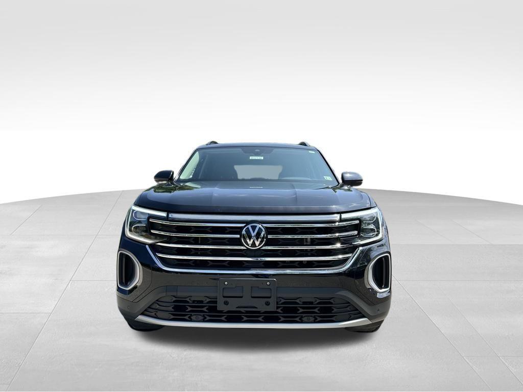 used 2024 Volkswagen Atlas car, priced at $31,980