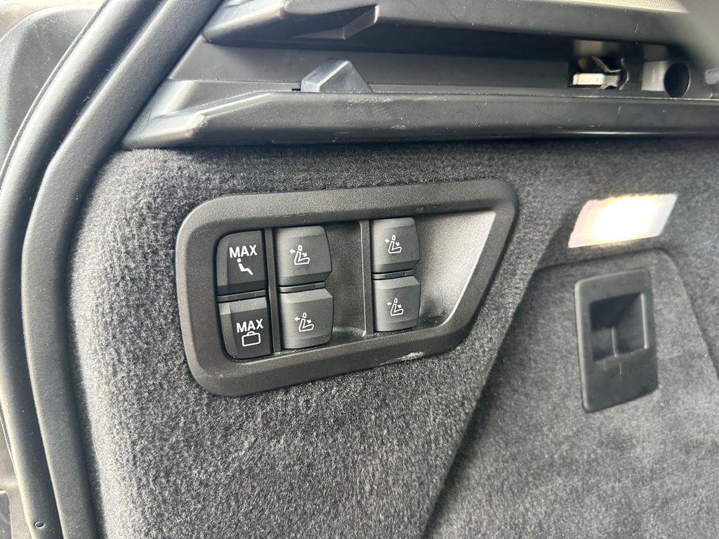 used 2024 BMW X7 car, priced at $59,386