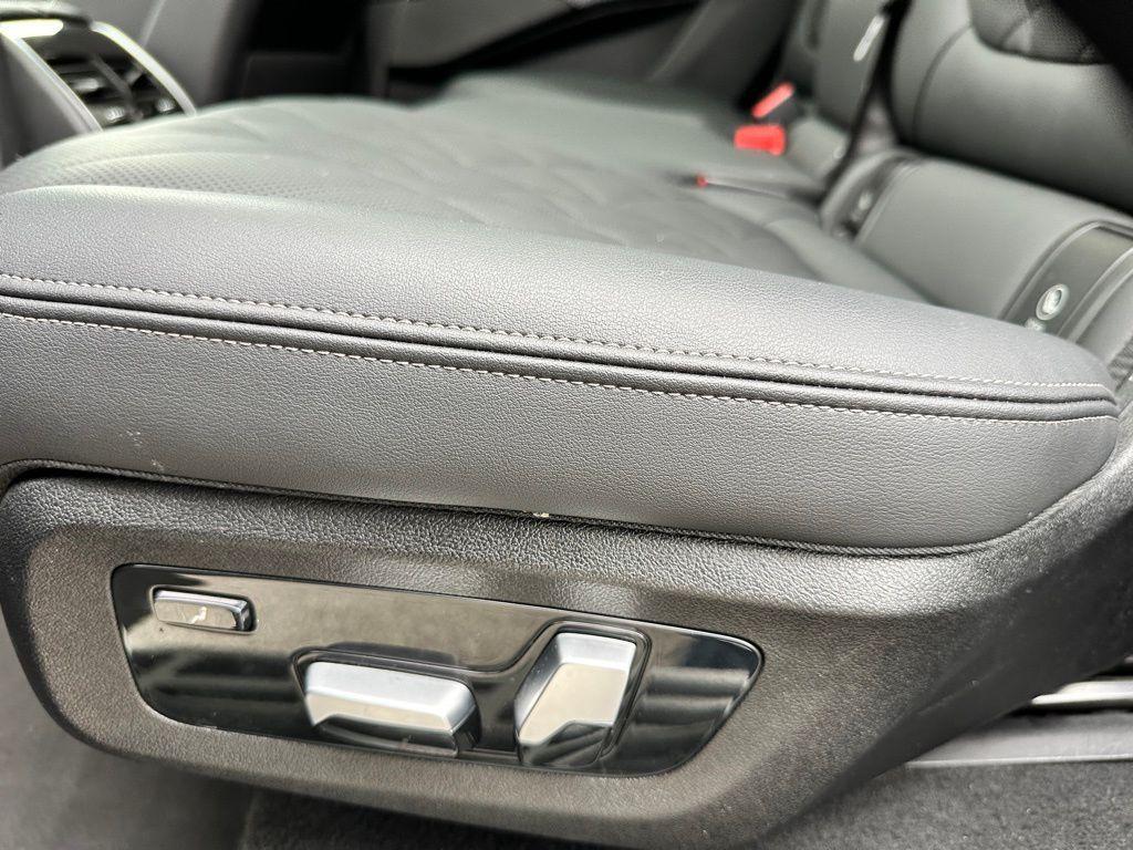 used 2024 BMW X7 car, priced at $58,386