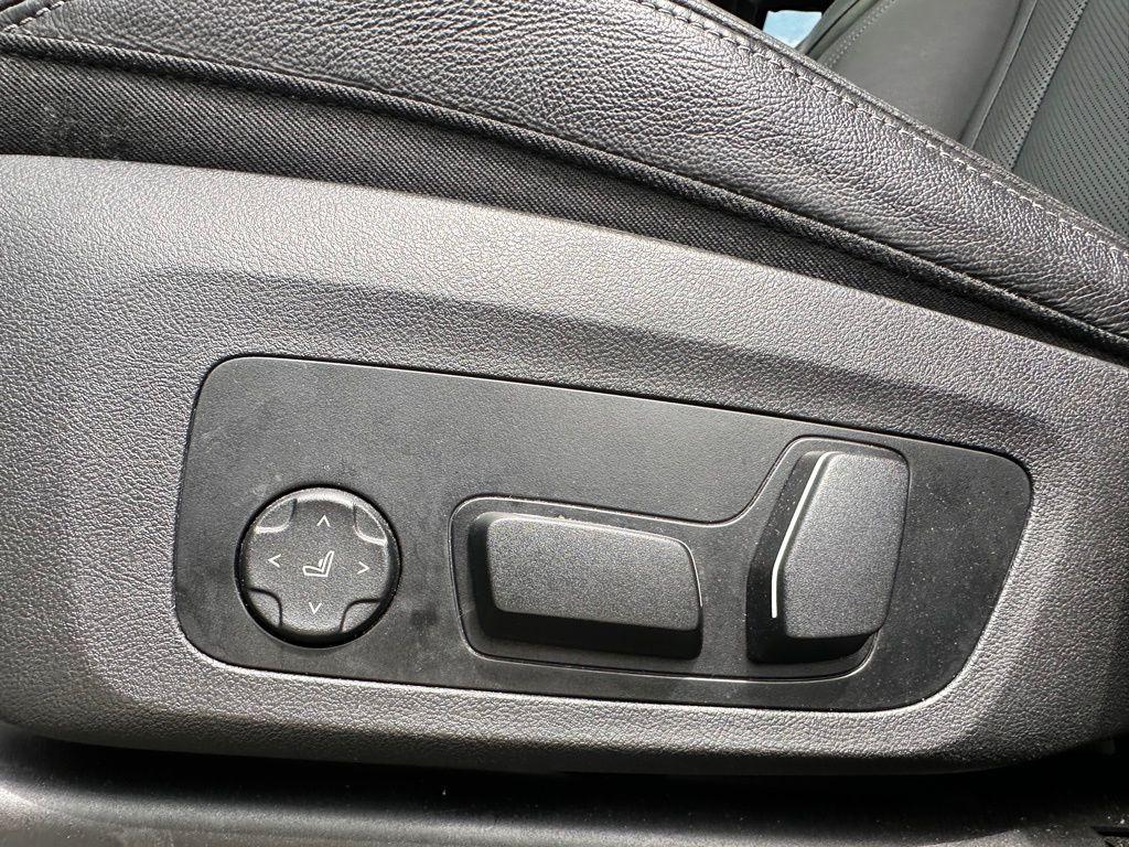 used 2024 BMW X4 car, priced at $34,870