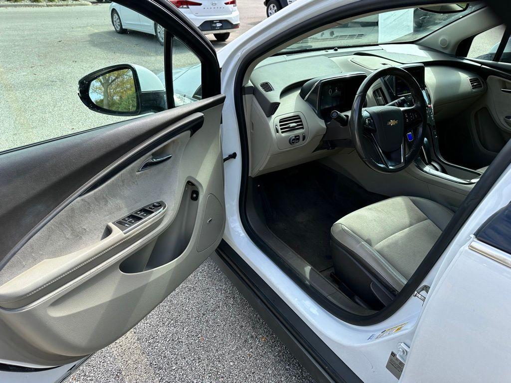 used 2013 Chevrolet Volt car, priced at $5,998