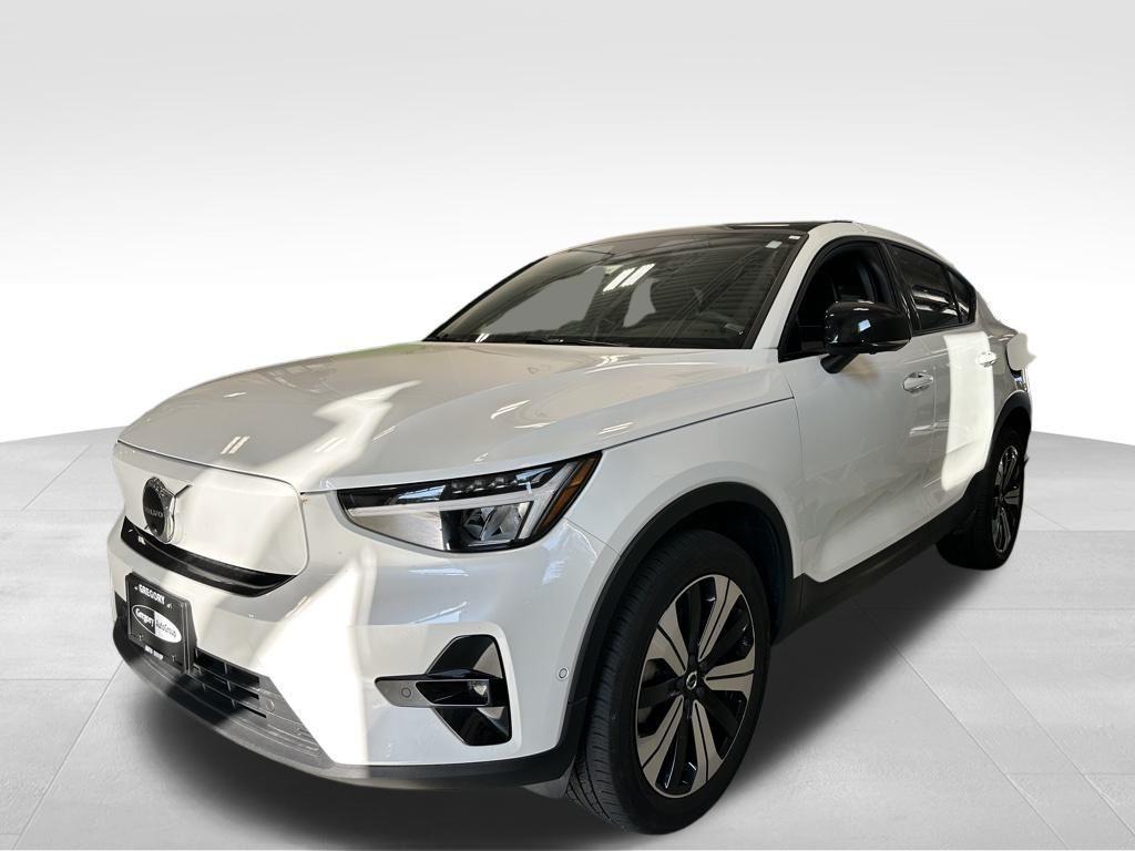 used 2023 Volvo C40 Recharge Pure Electric car, priced at $27,386