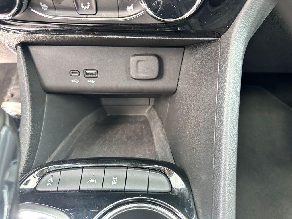 used 2024 Buick Encore GX car, priced at $20,998