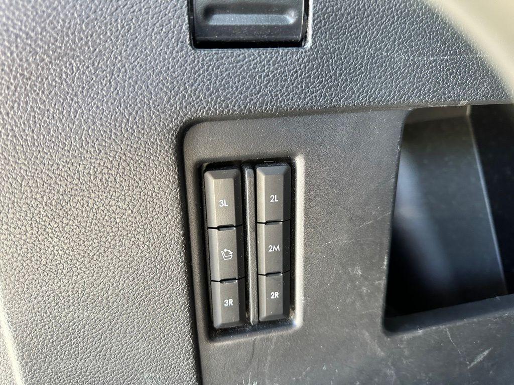 used 2019 Lincoln Navigator L car, priced at $31,956
