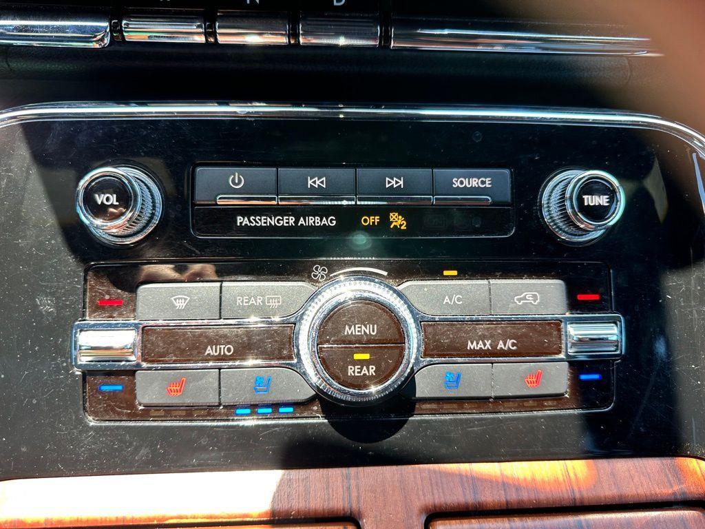 used 2019 Lincoln Navigator L car, priced at $31,956