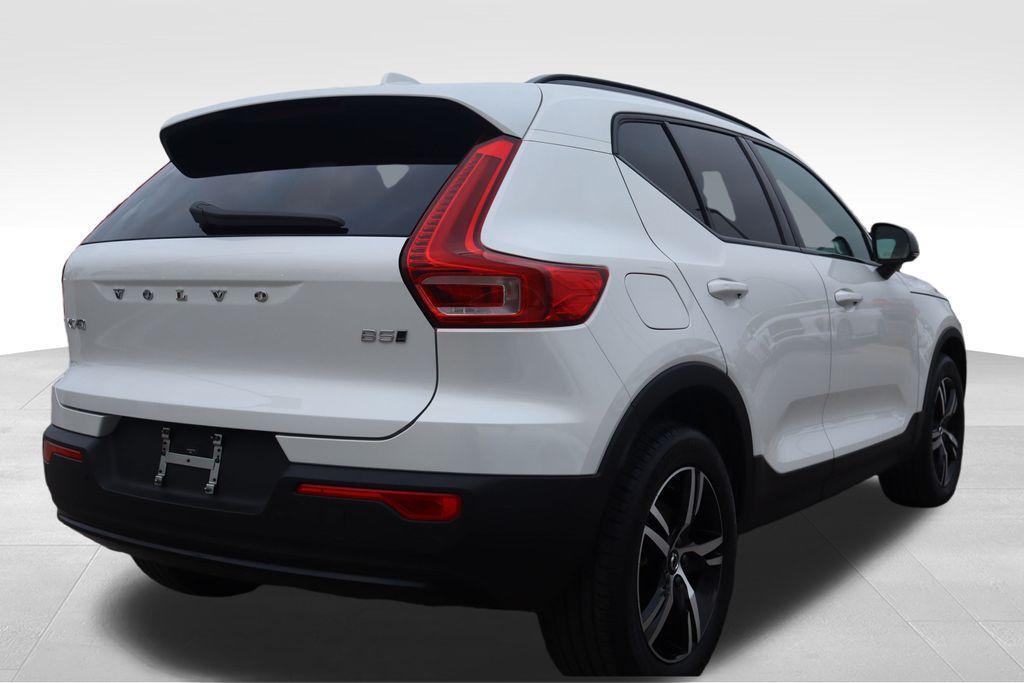 used 2024 Volvo XC40 car, priced at $27,397