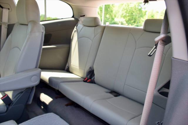 used 2012 Chevrolet Traverse car, priced at $4,950