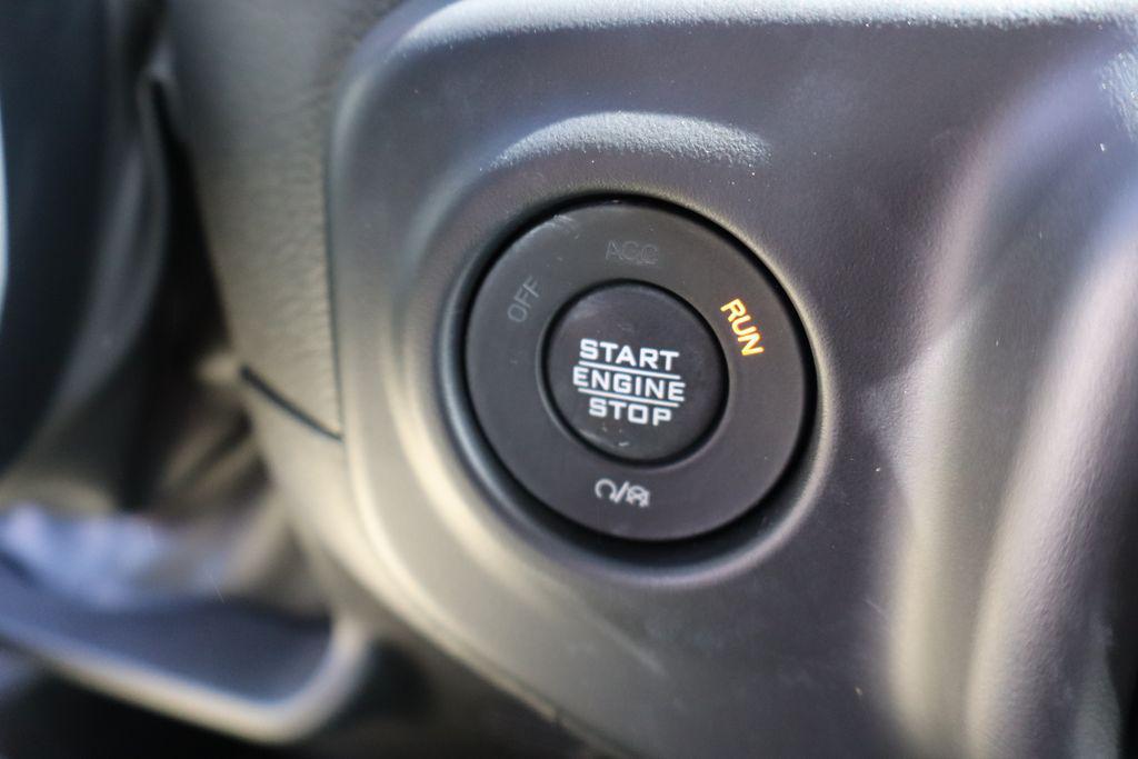 used 2022 Jeep Wrangler Unlimited car, priced at $28,000