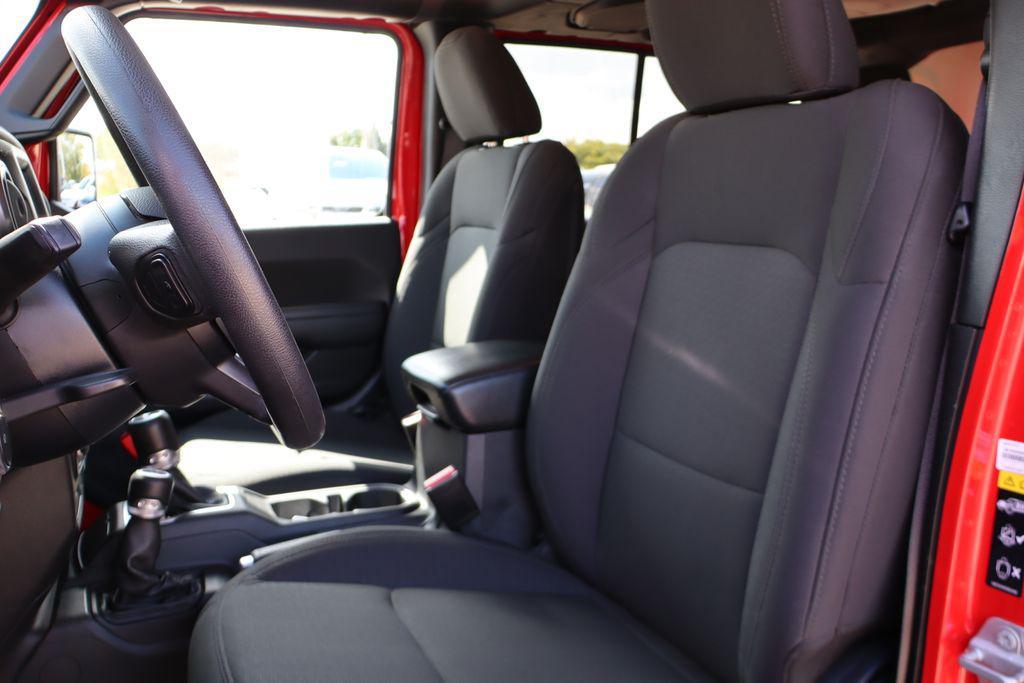 used 2022 Jeep Wrangler Unlimited car, priced at $28,000