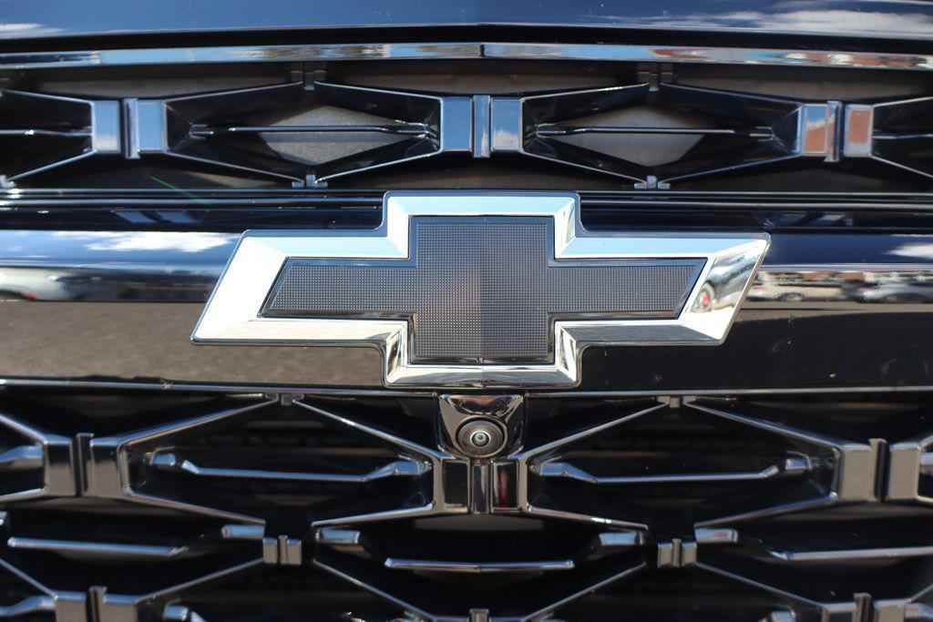 used 2024 Chevrolet Traverse car, priced at $49,500