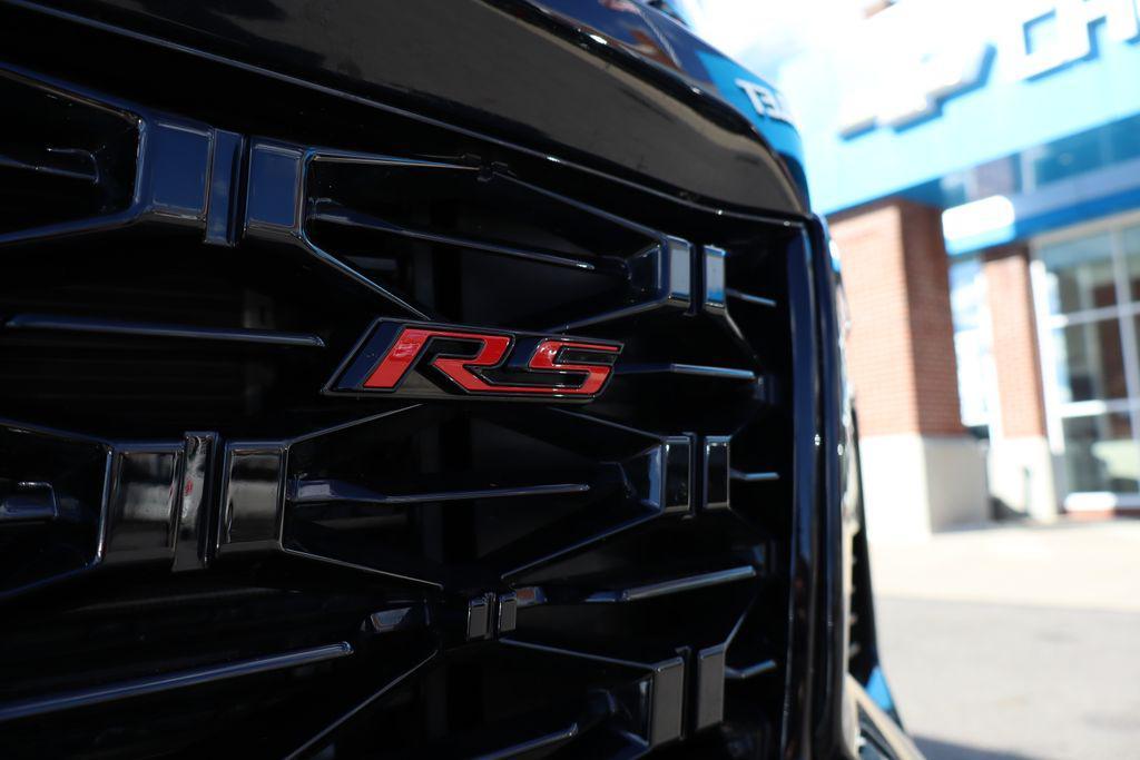 used 2024 Chevrolet Traverse car, priced at $49,500