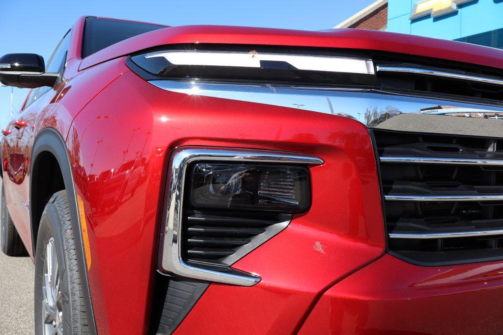 new 2026 Chevrolet Traverse car, priced at $45,000