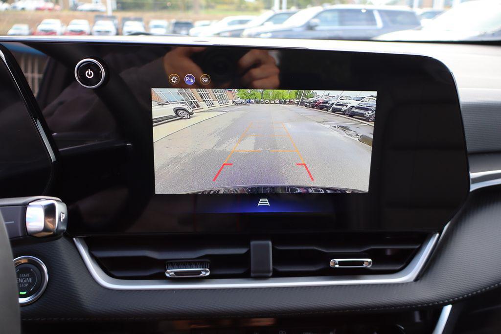 new 2026 Chevrolet Equinox car, priced at $32,510