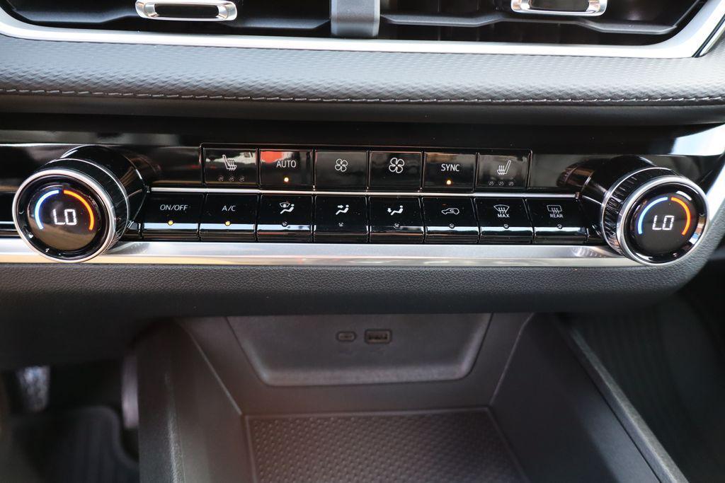 new 2026 Chevrolet Equinox car, priced at $32,510