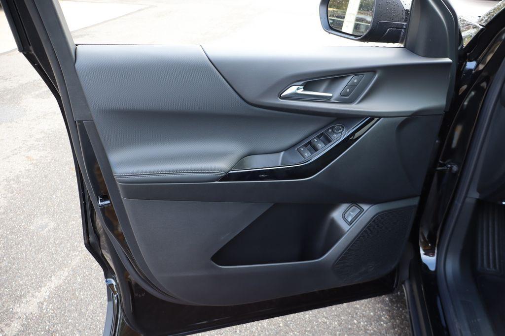 new 2026 Chevrolet Equinox car, priced at $32,510