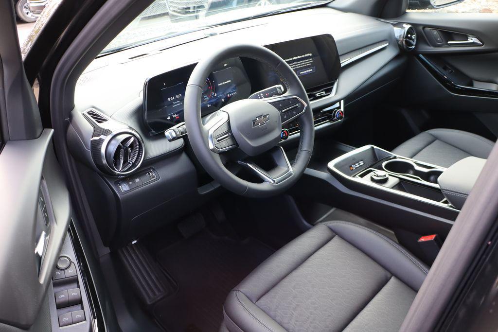 new 2026 Chevrolet Equinox car, priced at $32,510