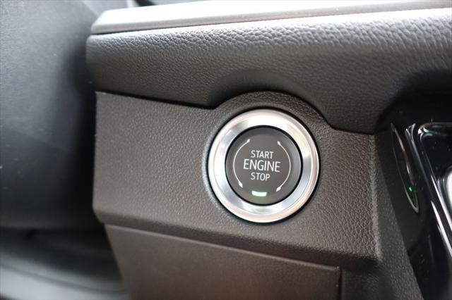 new 2025 Chevrolet Traverse car, priced at $46,060