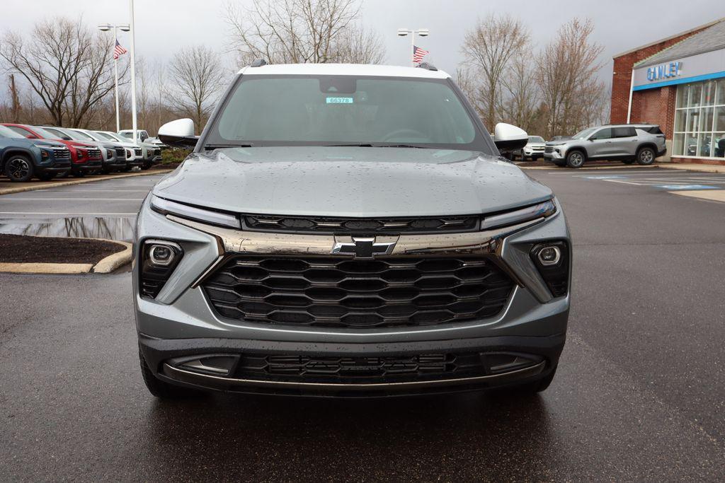 new 2025 Chevrolet TrailBlazer car, priced at $28,000