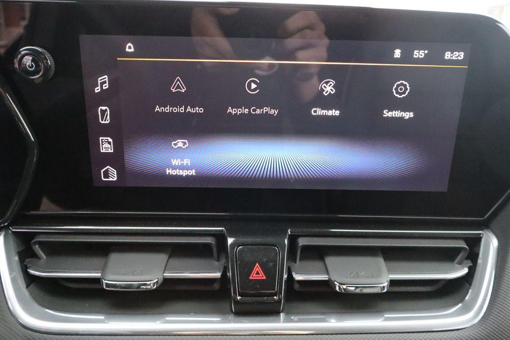 new 2025 Chevrolet TrailBlazer car, priced at $28,000