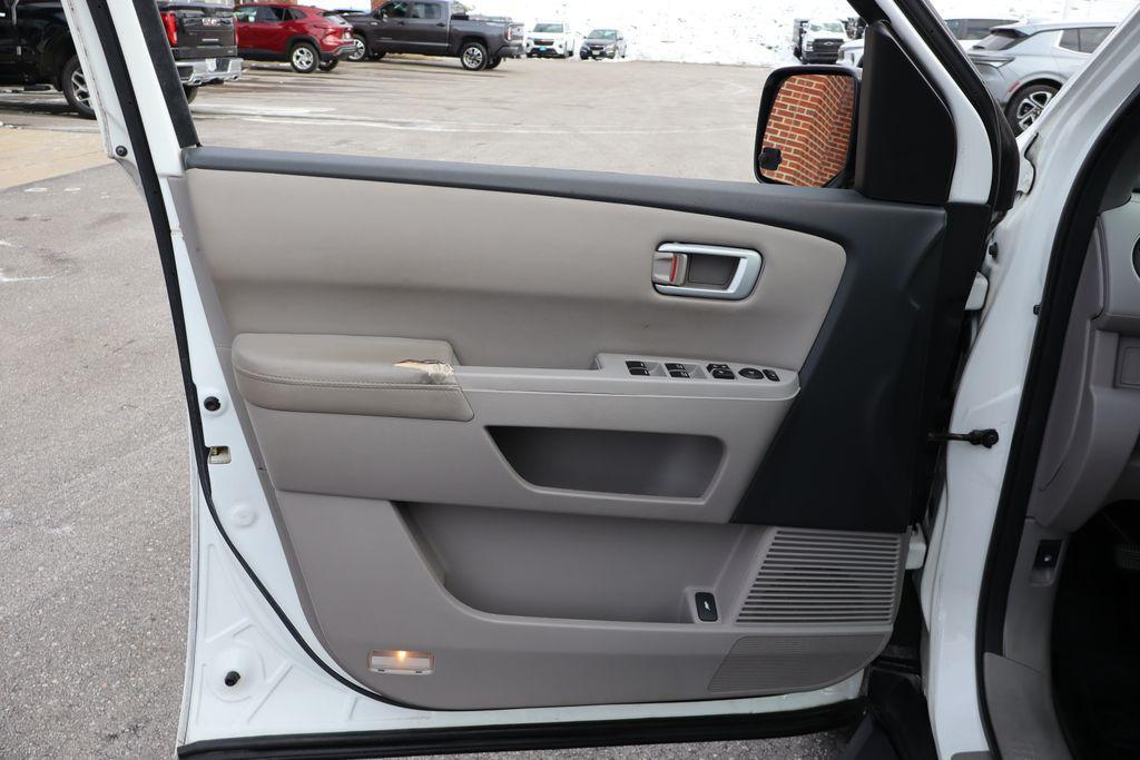 used 2011 Honda Pilot car, priced at $7,900