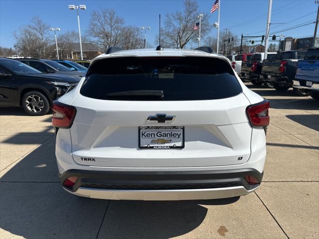 new 2025 Chevrolet Trax car, priced at $25,016