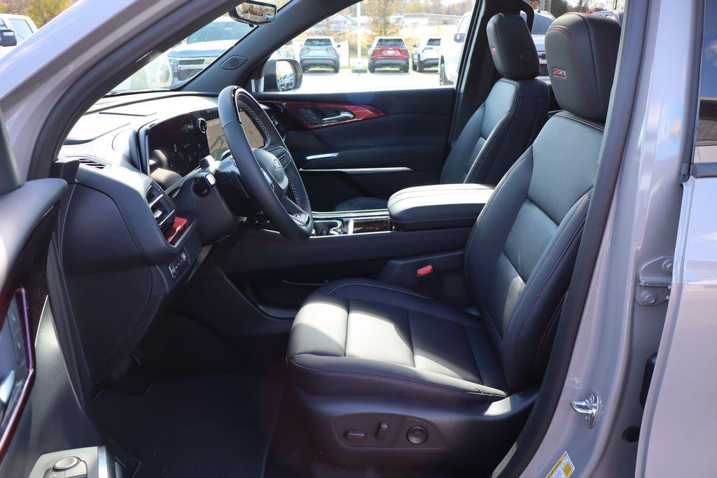 new 2026 Chevrolet Traverse car, priced at $56,275