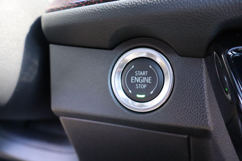 new 2026 Chevrolet Traverse car, priced at $56,275