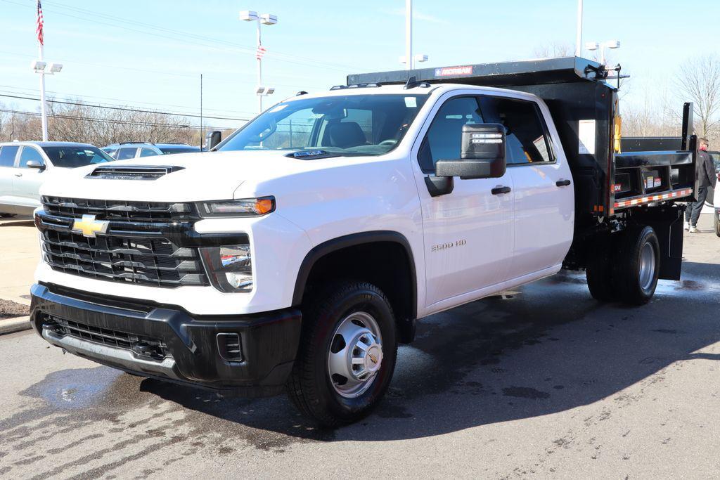 new 2024 Chevrolet Silverado 3500 car, priced at $70,117