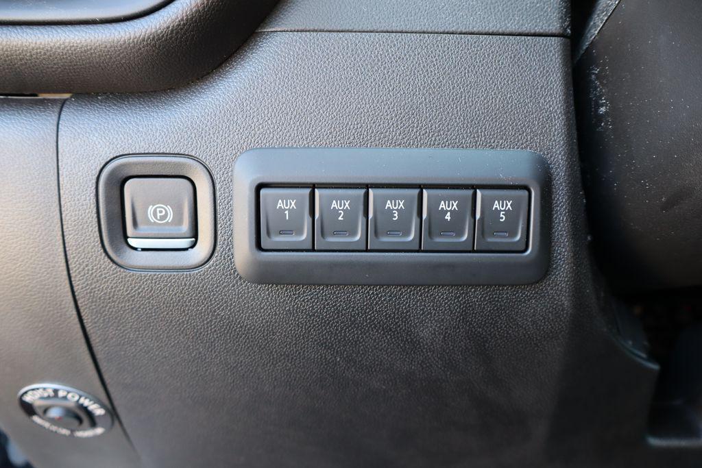 new 2024 Chevrolet Silverado 3500 car, priced at $70,117