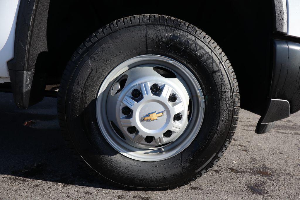 new 2024 Chevrolet Silverado 3500 car, priced at $70,117