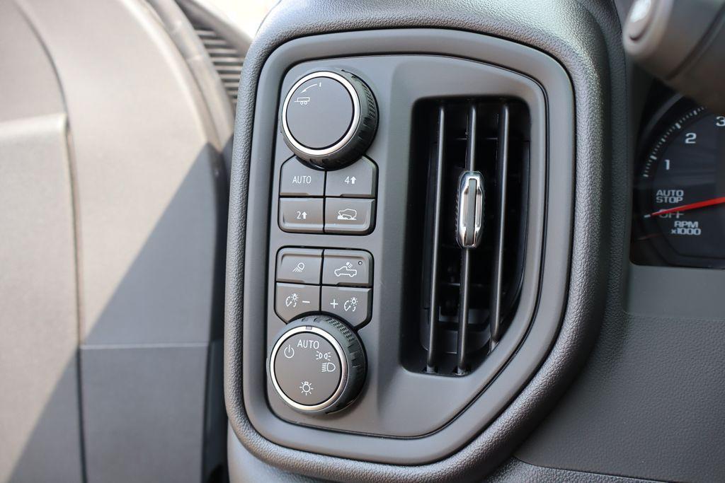 new 2025 Chevrolet Silverado 1500 car, priced at $41,000