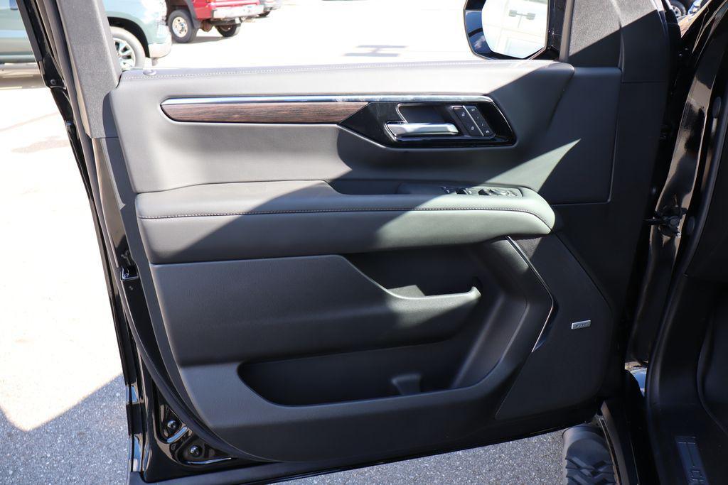 new 2026 Chevrolet Suburban car, priced at $85,025