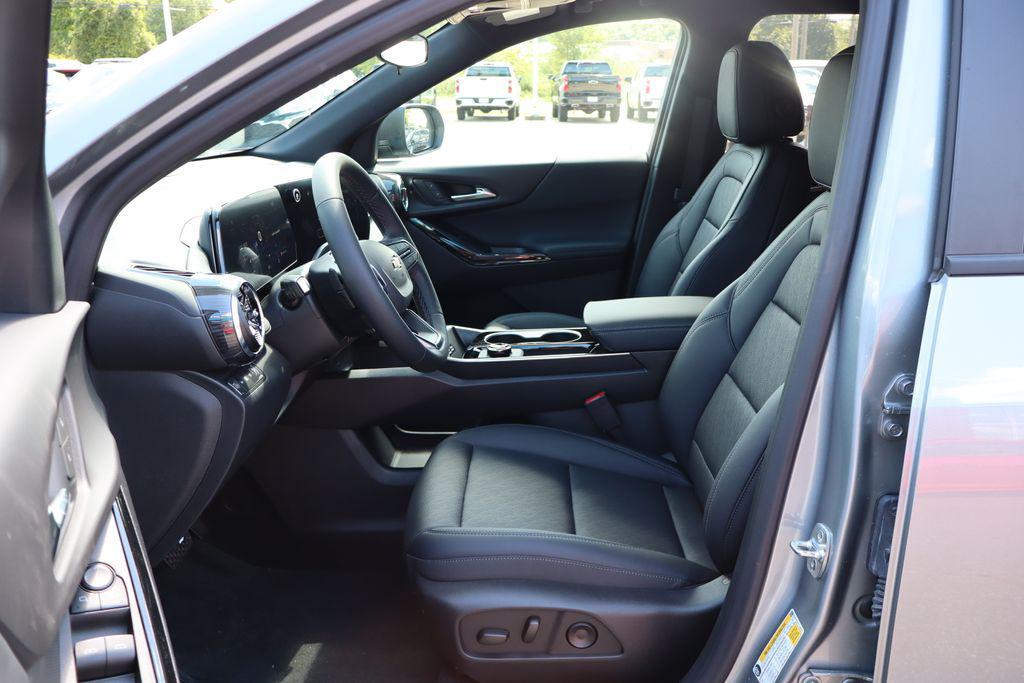 new 2026 Chevrolet Equinox car, priced at $33,688