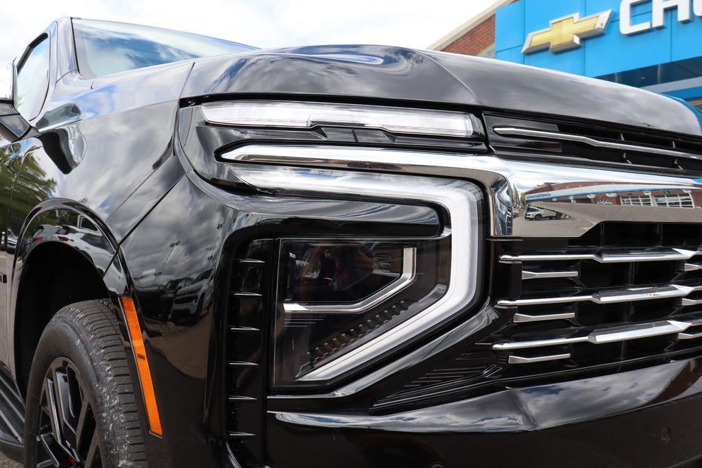new 2025 Chevrolet Suburban car, priced at $99,044