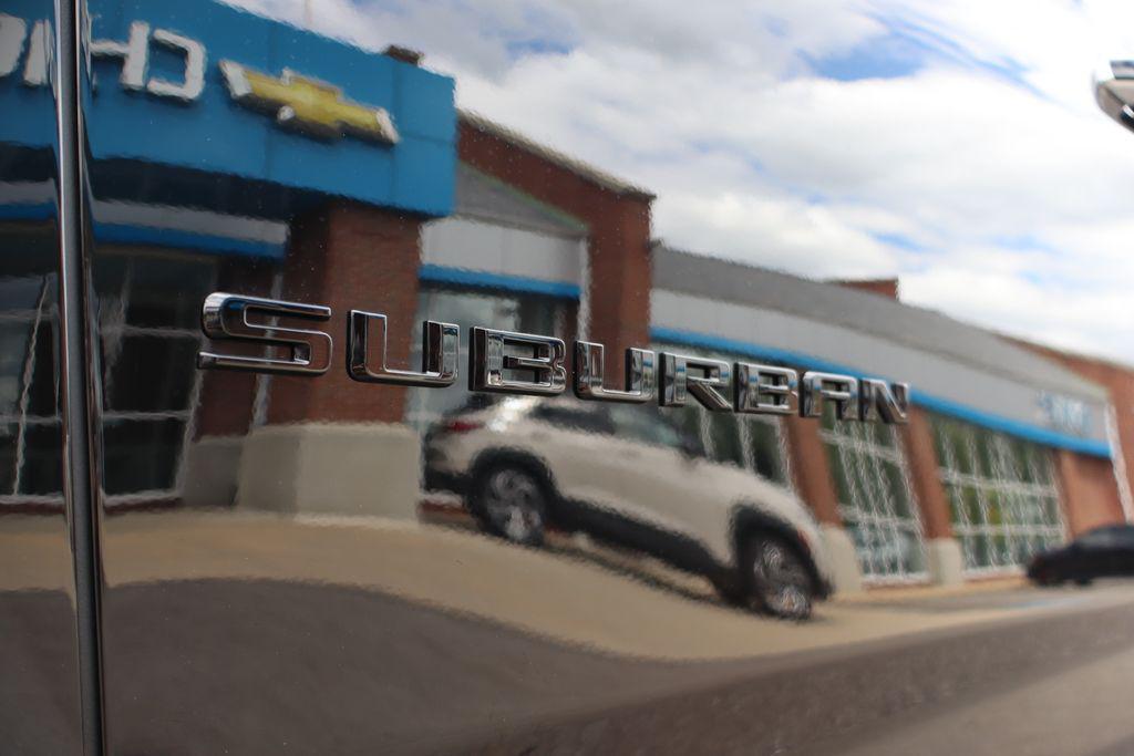 new 2025 Chevrolet Suburban car, priced at $99,044