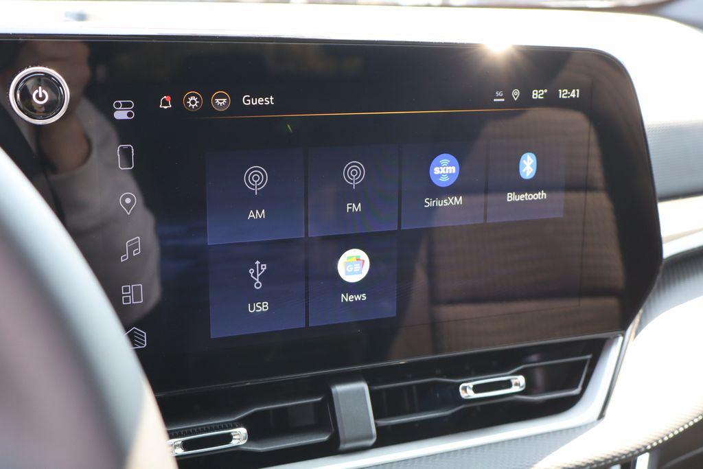 new 2026 Chevrolet Equinox car, priced at $31,383