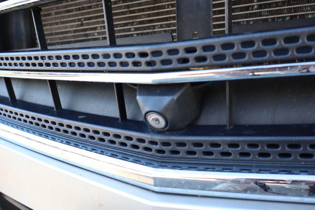 used 2021 Chevrolet Traverse car, priced at $23,000