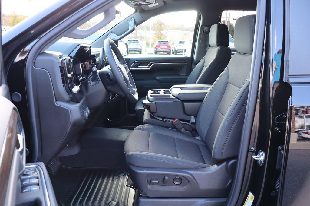 new 2026 Chevrolet Silverado 1500 car, priced at $46,096